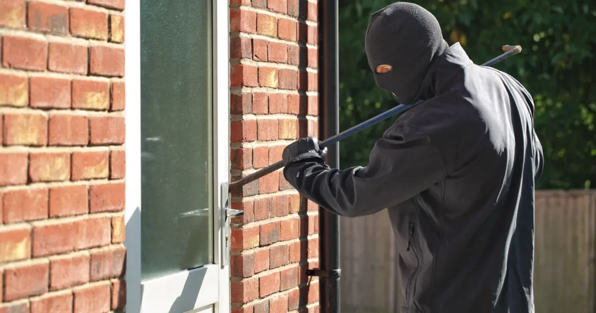 Zadbaj o bezpieczeństwo swoje i rodziny – wybierz drzwi antywłamaniowe, które naprawdę chronią